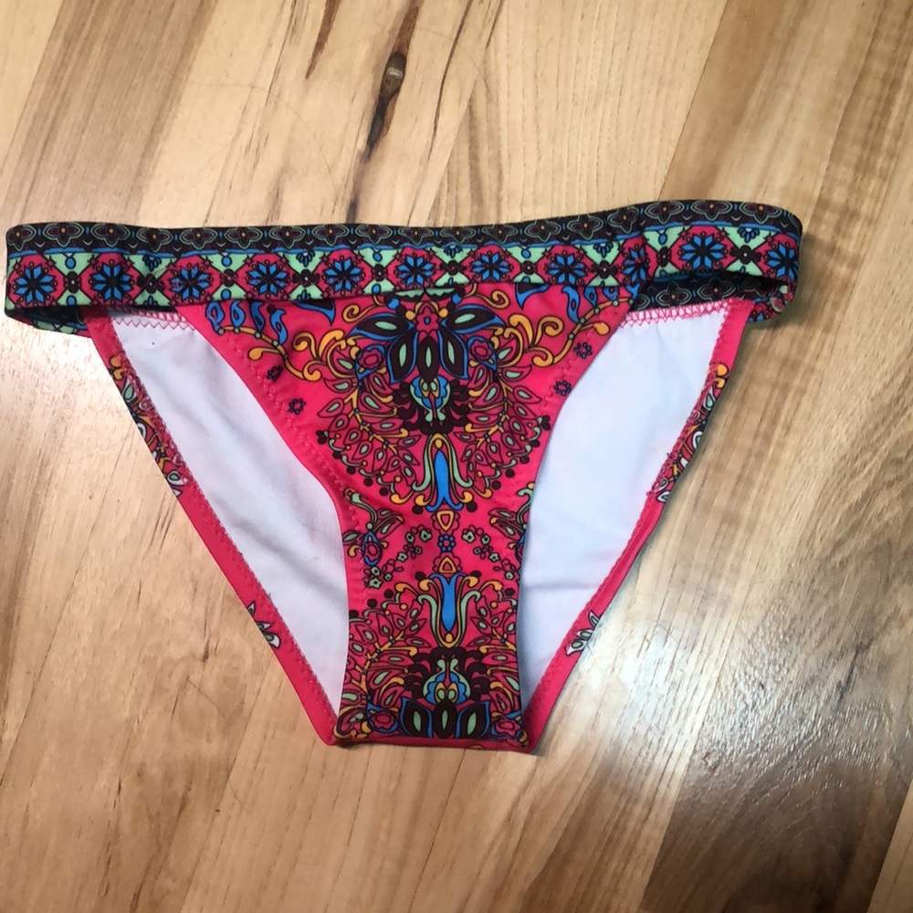 Bikini 👙🧡🌞 - Picture 2 of 5